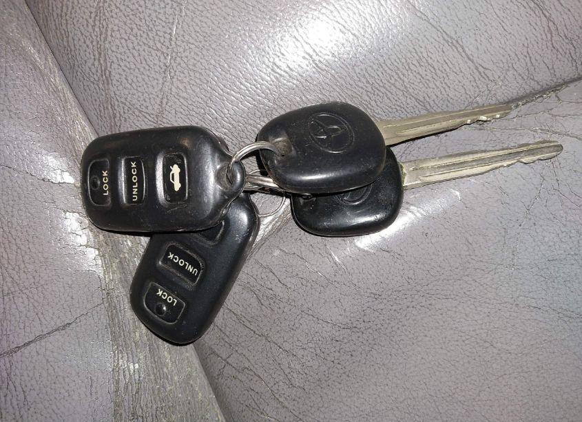 Photo 11 of 2002 Toyota Camry XLE V6 (VIN 4T1BF30K22U540693)