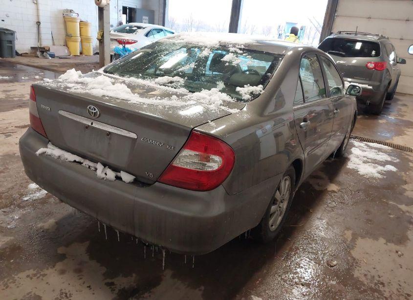 Photo 4 of 2002 Toyota Camry XLE V6 (VIN 4T1BF30K22U540693)