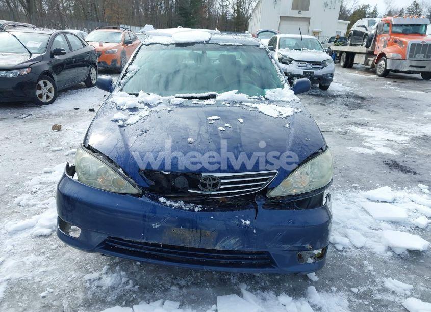 Photo 12 of 2005 Toyota Camry XLE V6 (VIN 4T1BF30K25U102051)