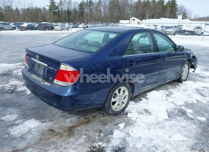 Photo 4 of 2005 Toyota Camry XLE V6 (VIN 4T1BF30K25U102051)
