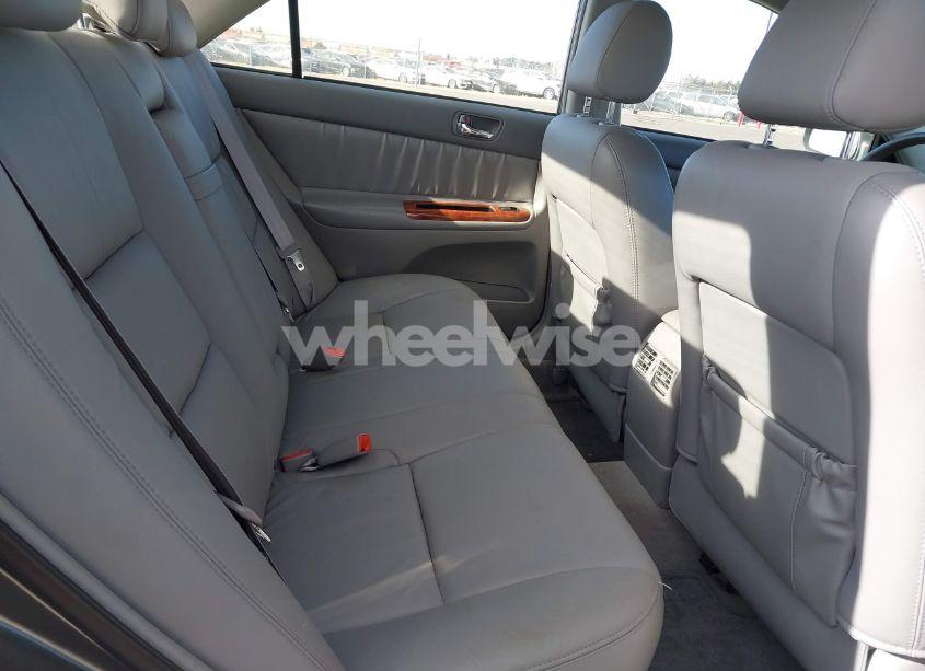 Photo 8 of 2005 Toyota Camry XLE V6 (VIN 4T1BF30K25U592247)
