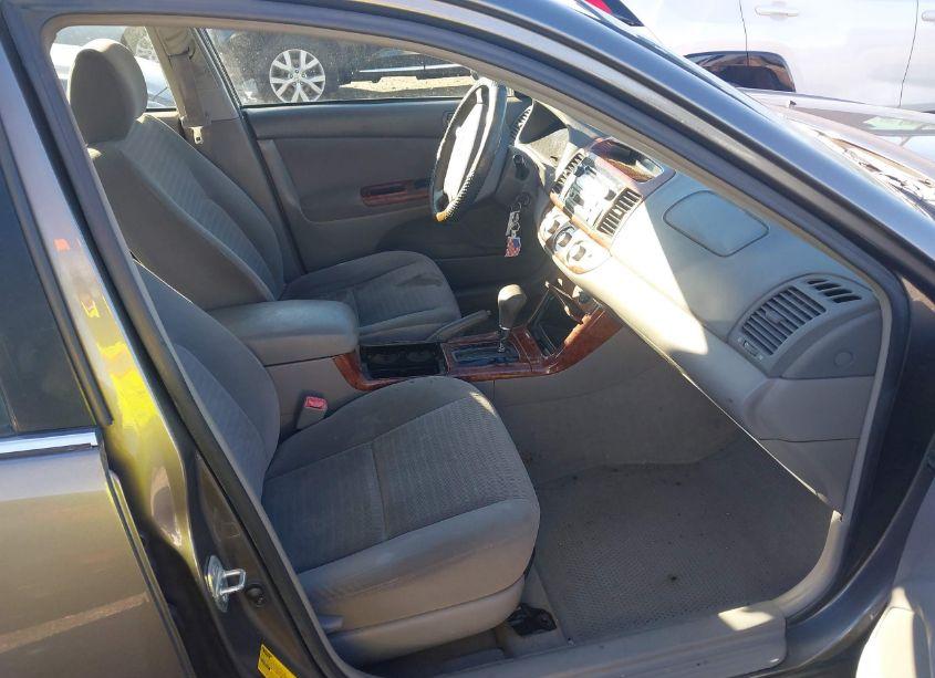 Photo 5 of 2005 Toyota Camry LE V6 (VIN 4T1BF30K25U598775)