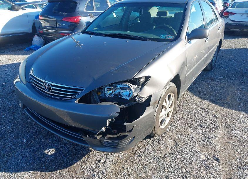 Photo 6 of 2005 Toyota Camry LE V6 (VIN 4T1BF30K25U598775)