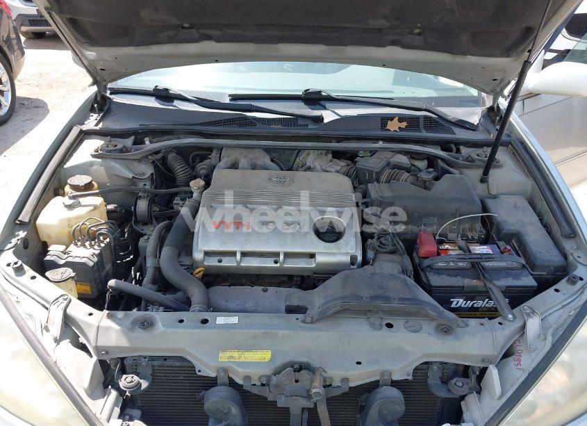 Photo 10 of 2005 Toyota Camry LE V6/XLE V6 (VIN 4T1BF30K25U606910)