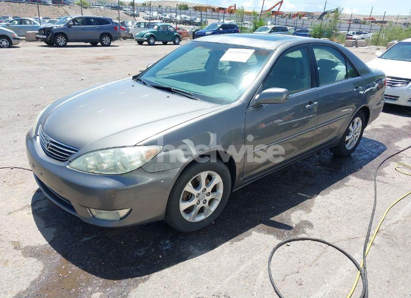 Photo 2 of 2005 Toyota Camry XLE V6 (VIN 4T1BF30K25U610200)