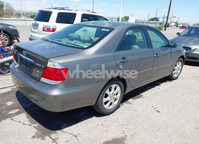 Photo 4 of 2005 Toyota Camry XLE V6 (VIN 4T1BF30K25U610200)