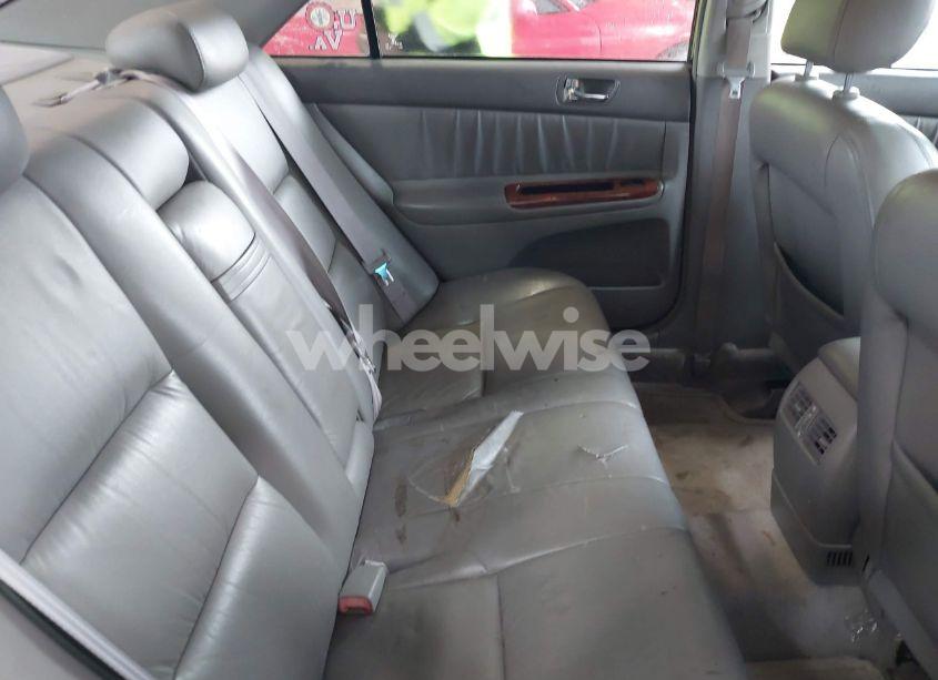 Photo 8 of 2002 Toyota Camry XLE V6 (VIN 4T1BF30K32U009695)