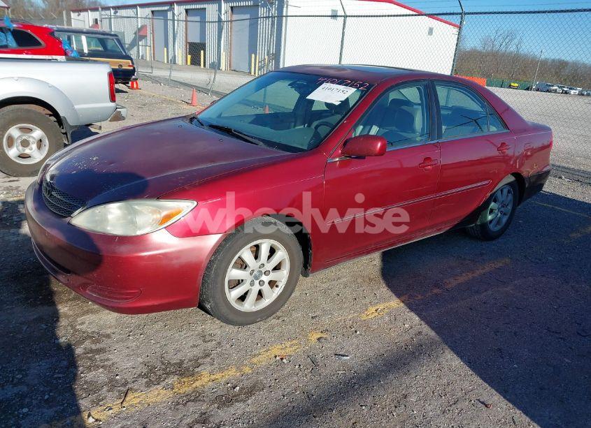 Photo 2 of 2002 Toyota Camry XLE V6 (VIN 4T1BF30K32U013052)