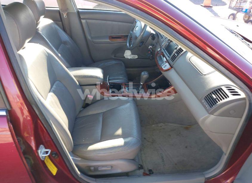 Photo 5 of 2002 Toyota Camry XLE V6 (VIN 4T1BF30K32U013052)