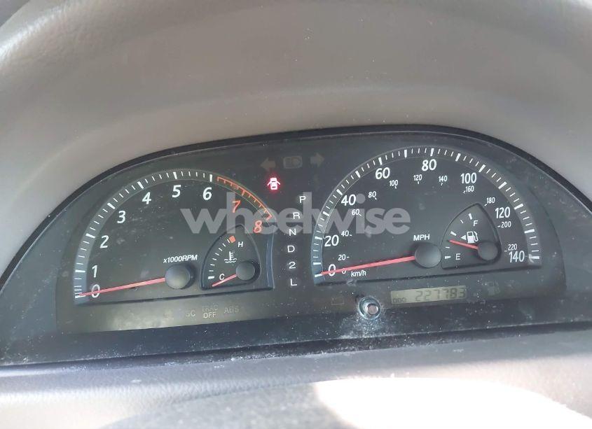 Photo 7 of 2002 Toyota Camry XLE V6 (VIN 4T1BF30K32U013052)