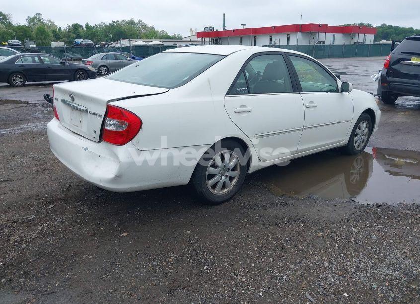 Photo 4 of 2002 Toyota Camry XLE V6 (VIN 4T1BF30K32U028098)