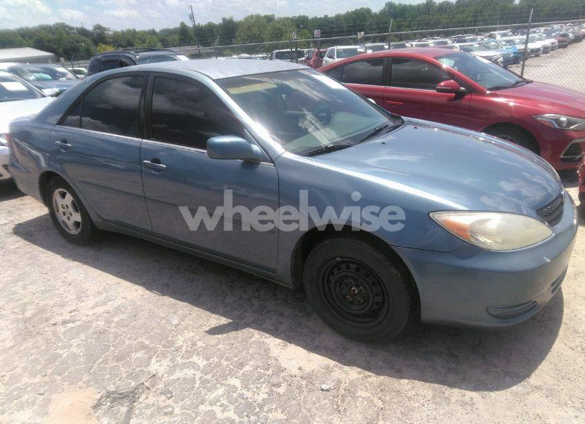 2002 Toyota Camry LE V6/SE V6/XLE V6 (VIN 4T1BF30K32U517326) main photo