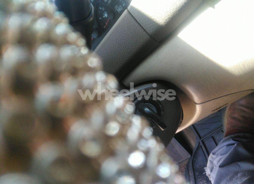 Photo 11 of 2002 Toyota Camry LE V6/SE V6/XLE V6 (VIN 4T1BF30K32U517326)