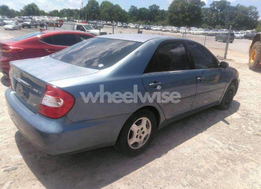 Photo 4 of 2002 Toyota Camry LE V6/SE V6/XLE V6 (VIN 4T1BF30K32U517326)