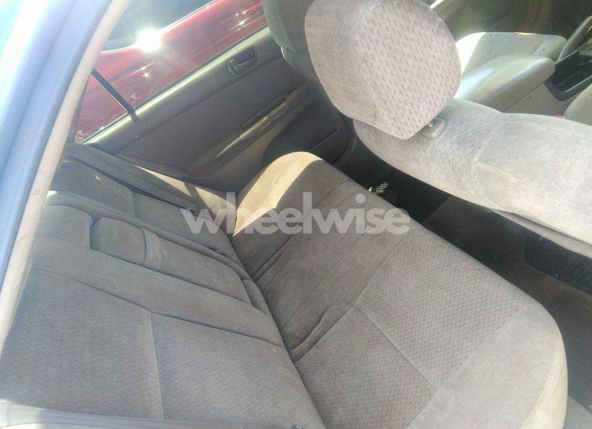 Photo 8 of 2002 Toyota Camry LE V6/SE V6/XLE V6 (VIN 4T1BF30K32U517326)