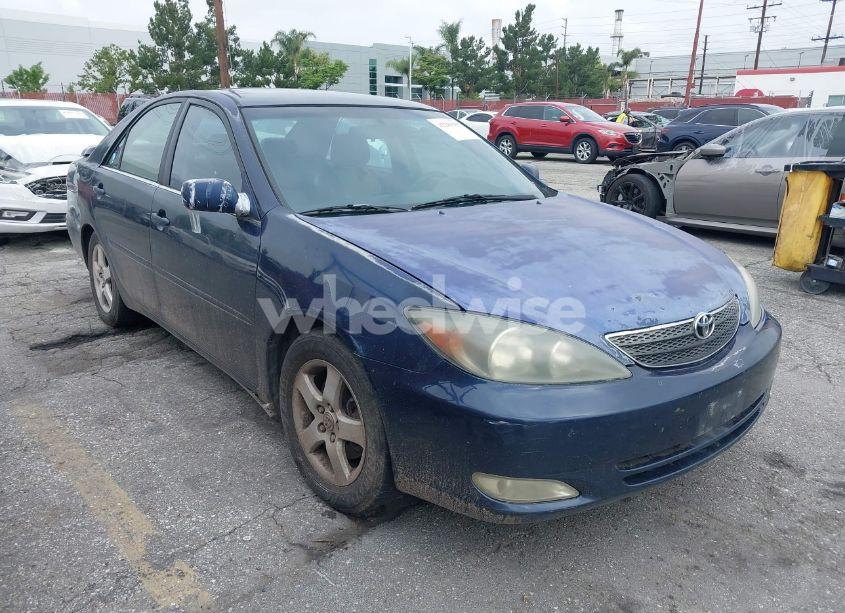 2003 Toyota Camry SE V6 (VIN 4T1BF30K33U051110) main photo