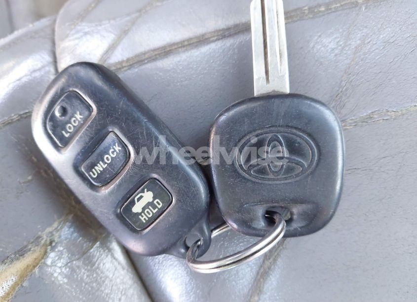 Photo 11 of 2004 Toyota Camry XLE V6 (VIN 4T1BF30K34U078681)