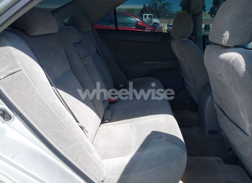 Photo 8 of 2002 Toyota Camry LE V6 (VIN 4T1BF30K42U026943)