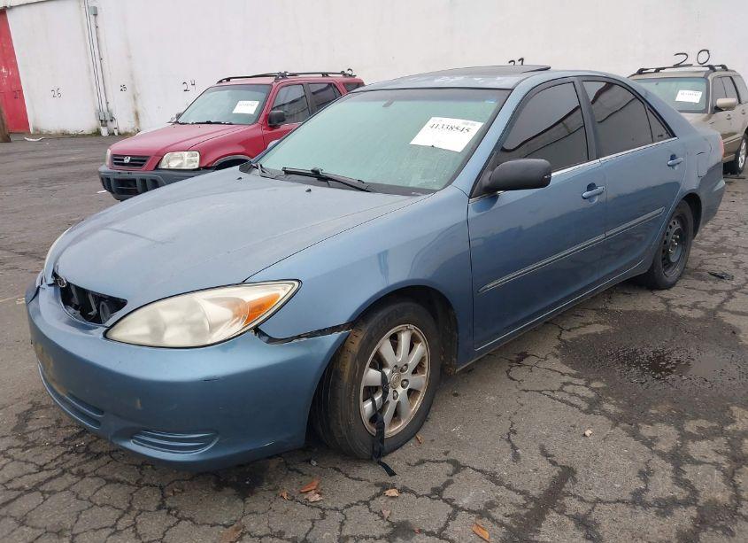 Photo 2 of 2002 Toyota Camry XLE V6 (VIN 4T1BF30K42U506142)