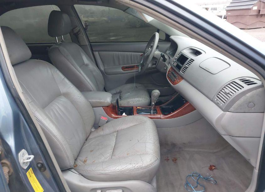 Photo 5 of 2002 Toyota Camry XLE V6 (VIN 4T1BF30K42U506142)