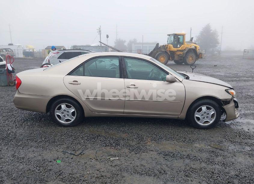 Photo 13 of 2002 Toyota Camry LE V6 (VIN 4T1BF30K42U507761)