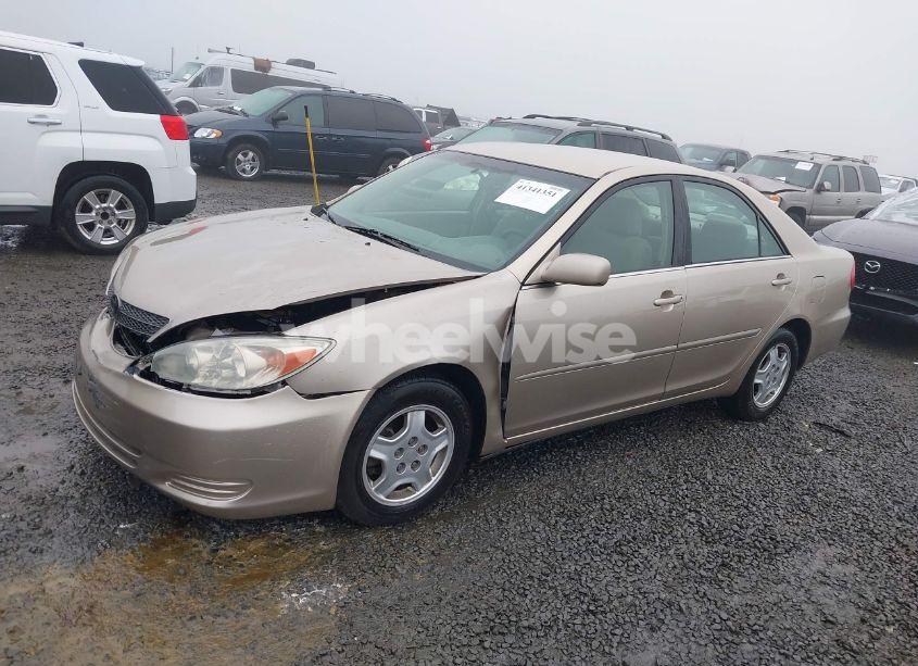Photo 2 of 2002 Toyota Camry LE V6 (VIN 4T1BF30K42U507761)