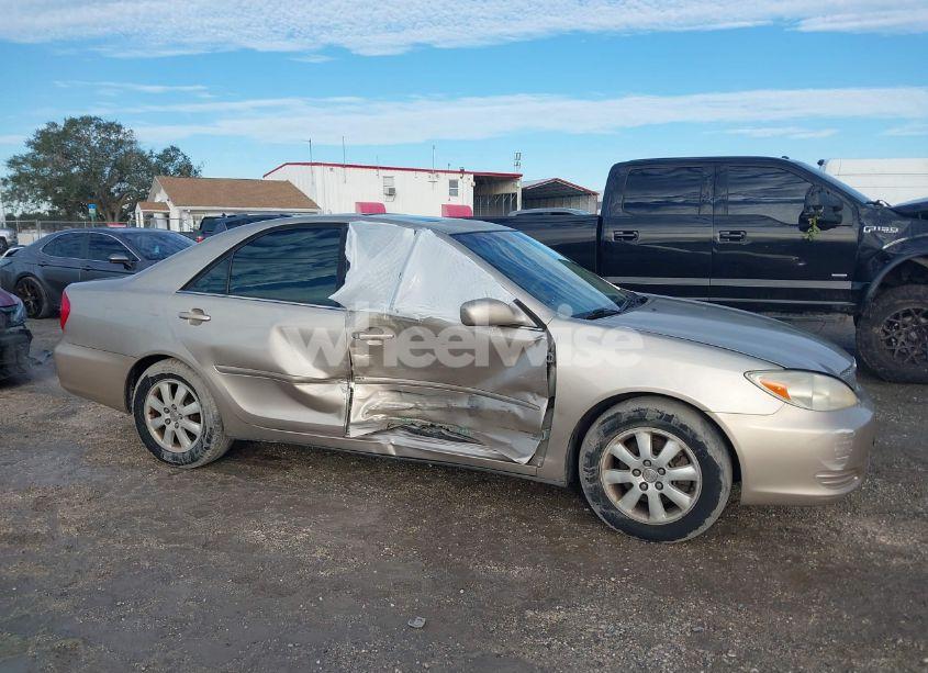 Photo 13 of 2002 Toyota Camry XLE V6 (VIN 4T1BF30K42U533874)