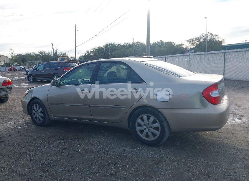 Photo 14 of 2002 Toyota Camry XLE V6 (VIN 4T1BF30K42U533874)