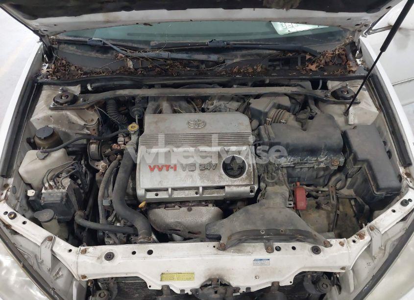 Photo 10 of 2003 Toyota Camry XLE V6 (VIN 4T1BF30K43U054341)