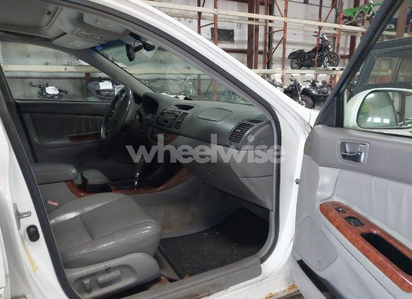 Photo 5 of 2003 Toyota Camry XLE V6 (VIN 4T1BF30K43U054341)