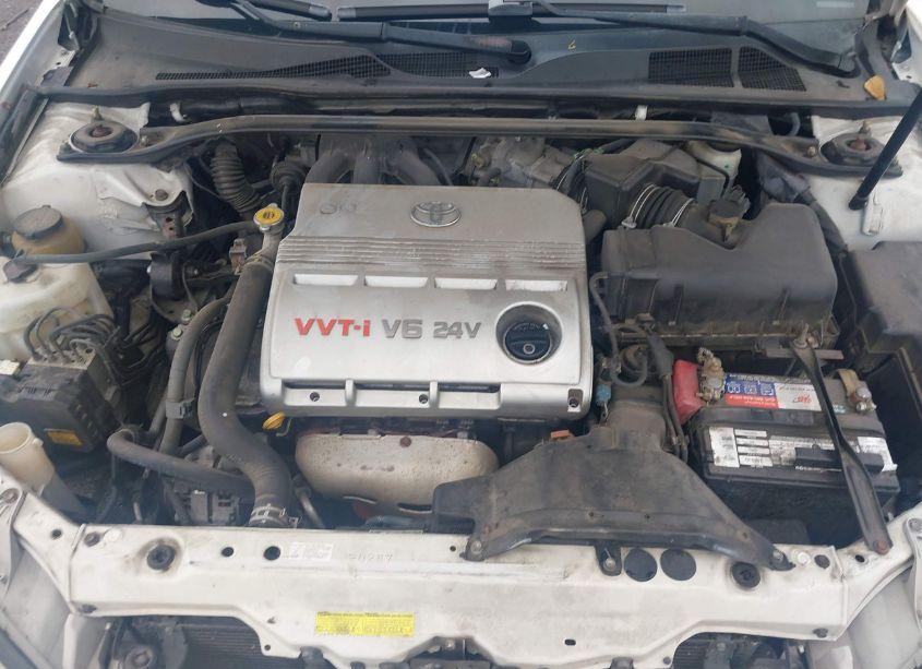 Photo 10 of 2004 Toyota Camry XLE V6 (VIN 4T1BF30K44U068788)