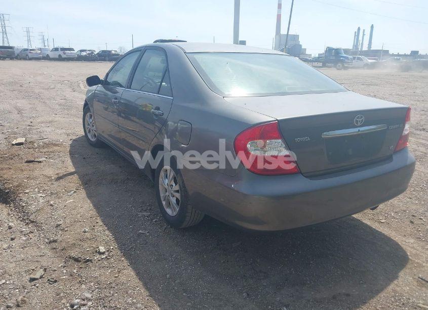 Photo 3 of 2004 Toyota Camry LE V6 (VIN 4T1BF30K44U585427)