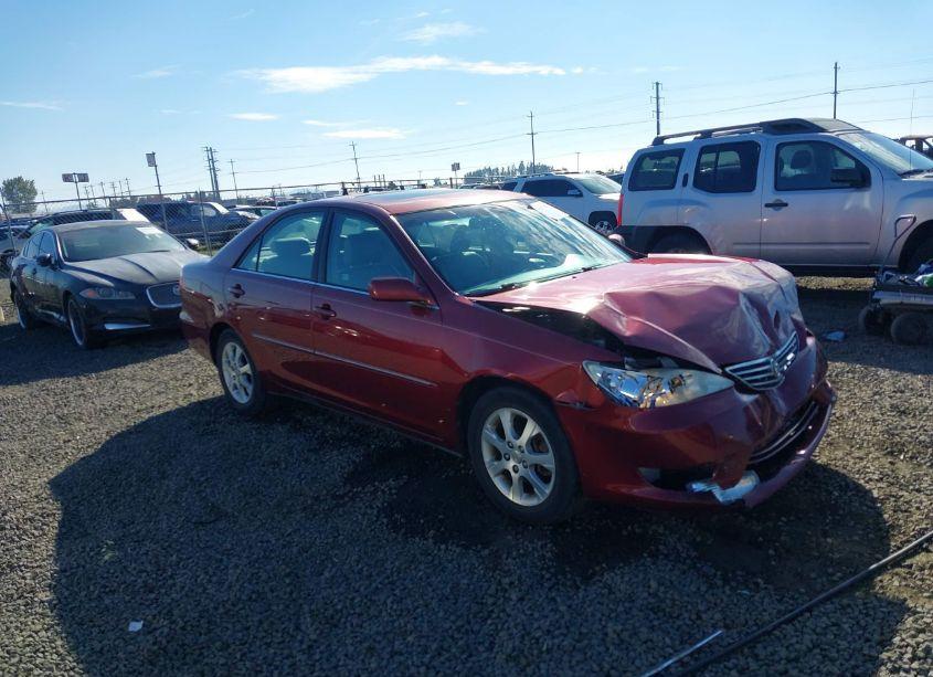 2005 Toyota Camry XLE V6 (VIN 4T1BF30K45U084927) main photo