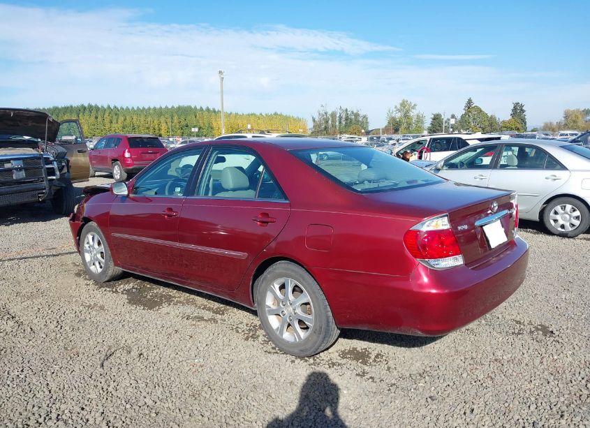 Photo 3 of 2005 Toyota Camry XLE V6 (VIN 4T1BF30K45U084927)