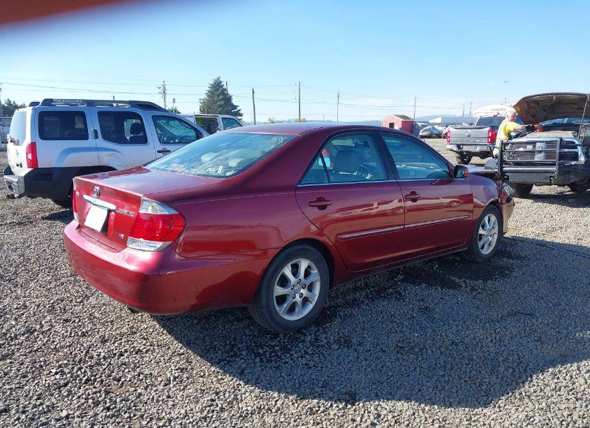 Photo 4 of 2005 Toyota Camry XLE V6 (VIN 4T1BF30K45U084927)