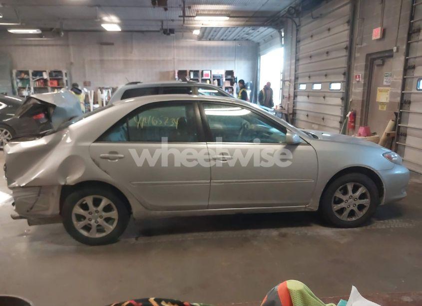 Photo 13 of 2005 Toyota Camry XLE V6 (VIN 4T1BF30K45U108823)