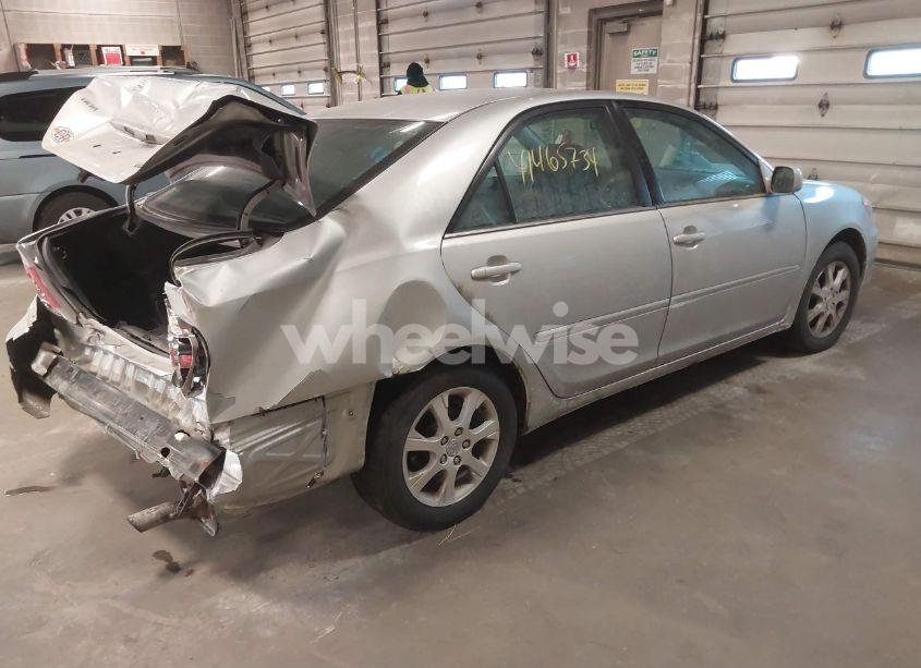 Photo 4 of 2005 Toyota Camry XLE V6 (VIN 4T1BF30K45U108823)