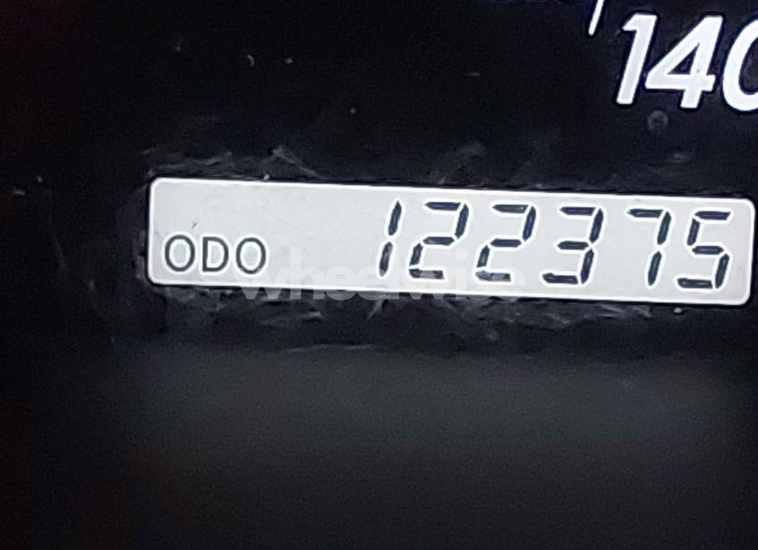 Photo 7 of 2005 Toyota Camry XLE V6 (VIN 4T1BF30K45U108823)