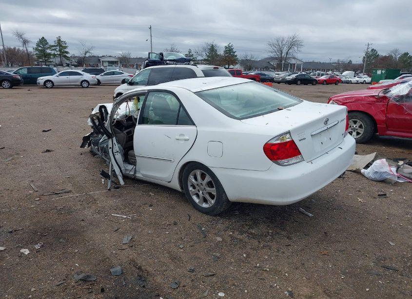 Photo 3 of 2005 Toyota Camry XLE V6 (VIN 4T1BF30K45U616547)