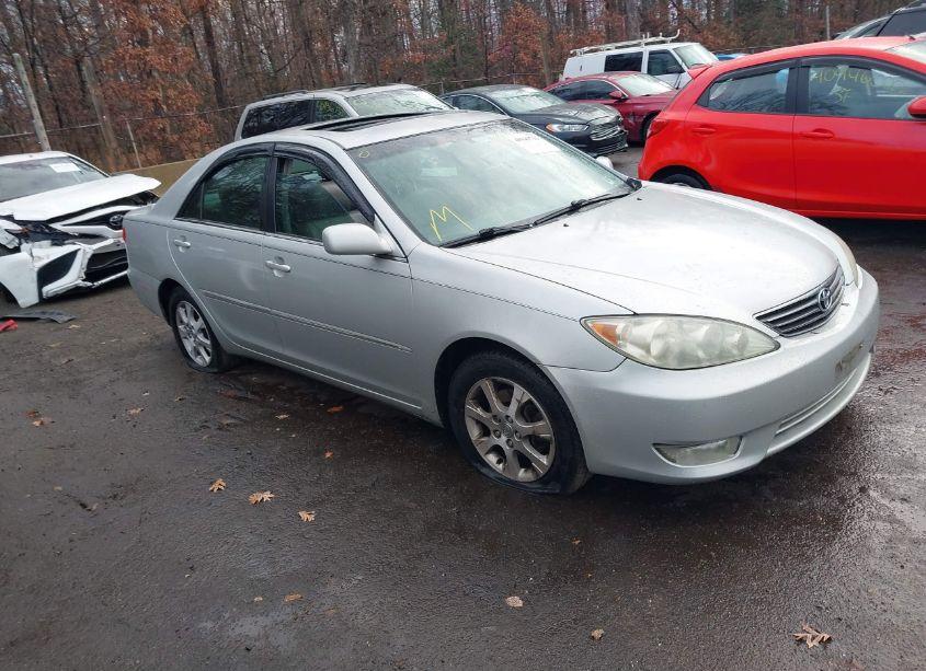 2006 Toyota Camry XLE V6 (VIN 4T1BF30K46U119595) main photo