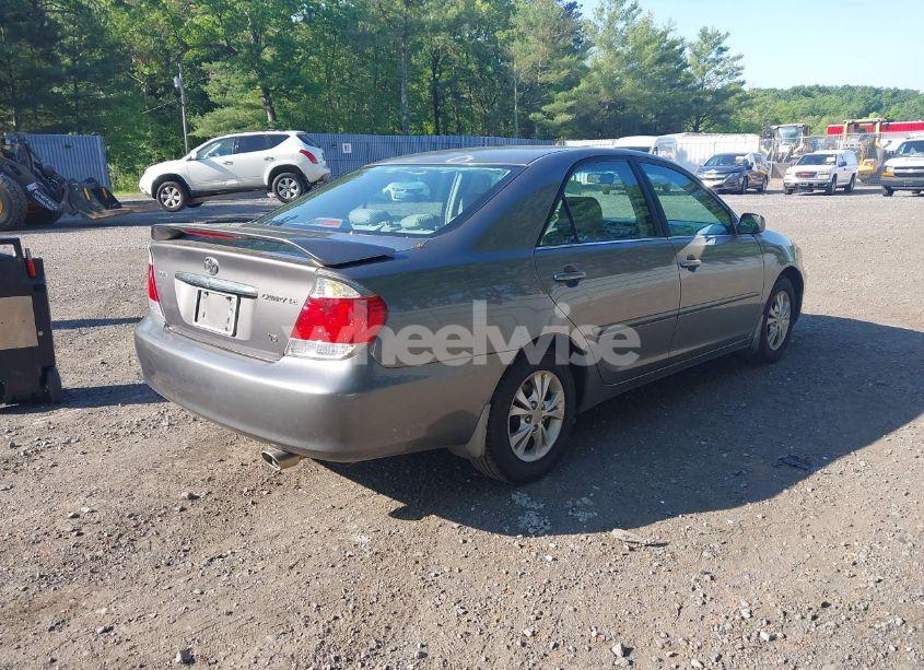 Photo 4 of 2006 Toyota Camry LE V6/XLE V6 (VIN 4T1BF30K46U623046)