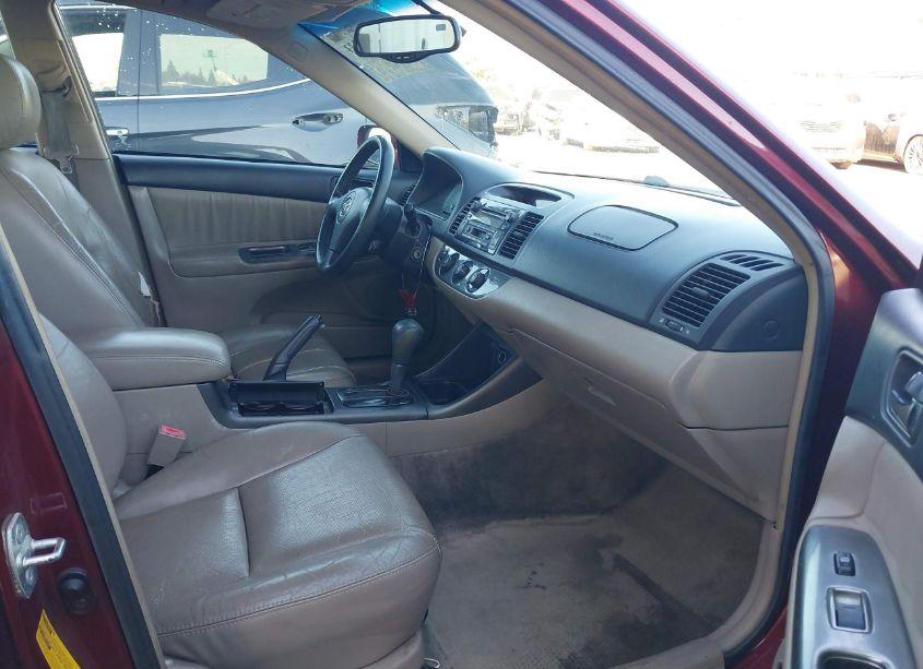 Photo 5 of 2002 Toyota Camry SE V6 (VIN 4T1BF30K52U013764)