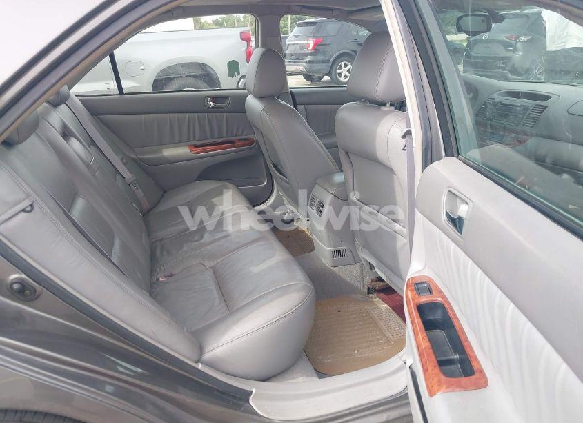 Photo 8 of 2002 Toyota Camry XLE V6 (VIN 4T1BF30K52U517666)