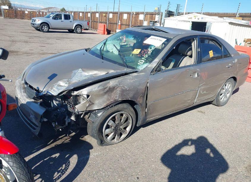 Photo 2 of 2002 Toyota Camry XLE V6 (VIN 4T1BF30K52U522916)