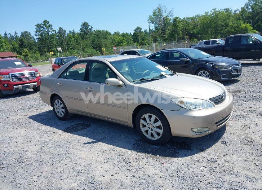 2003 Toyota Camry XLE V6 (VIN 4T1BF30K53U043266) main photo
