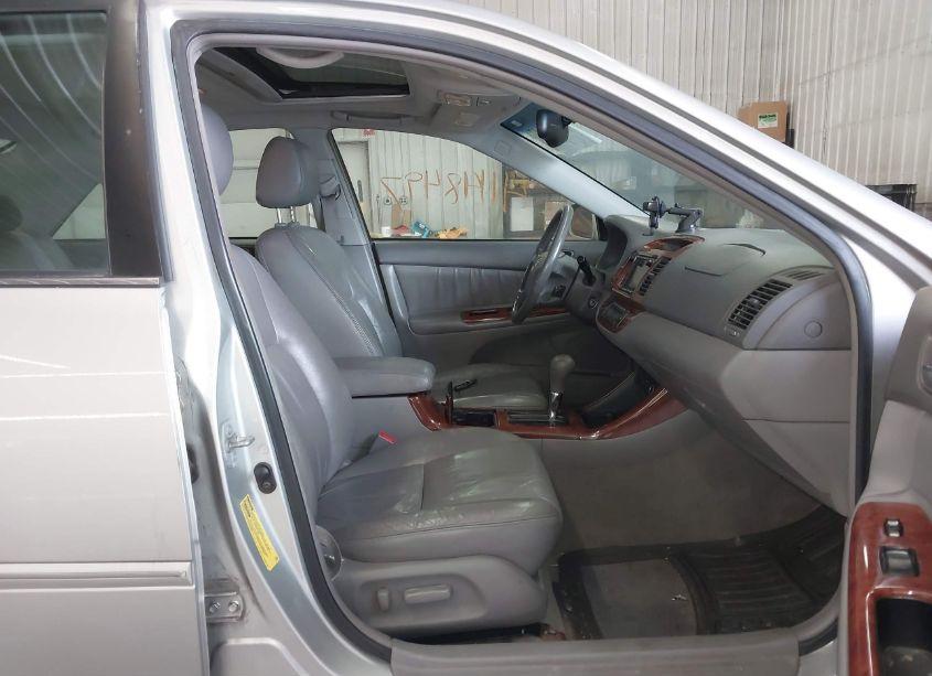 Photo 5 of 2003 Toyota Camry XLE V6 (VIN 4T1BF30K53U060424)