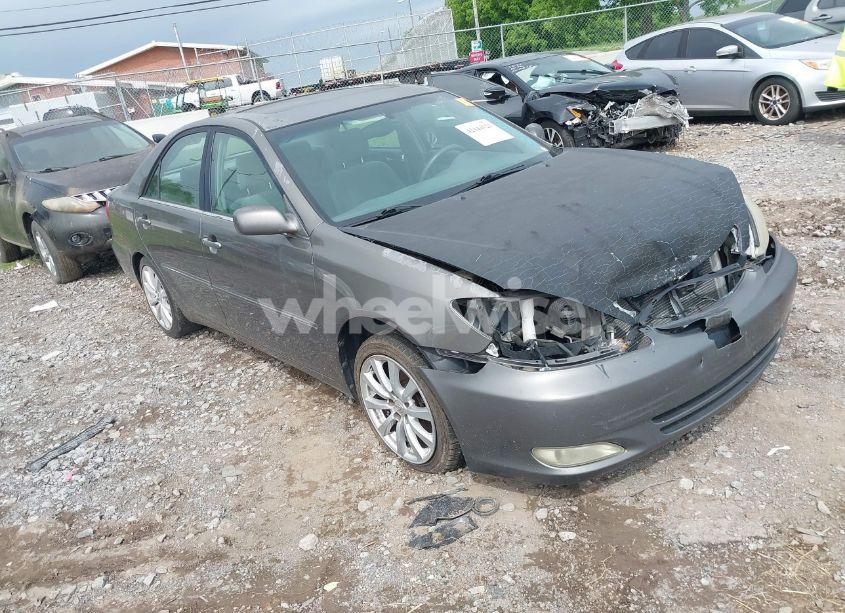 2003 Toyota Camry XLE V6 (VIN 4T1BF30K53U555156) main photo