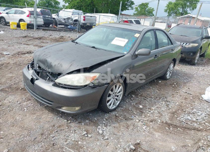 Photo 2 of 2003 Toyota Camry XLE V6 (VIN 4T1BF30K53U555156)
