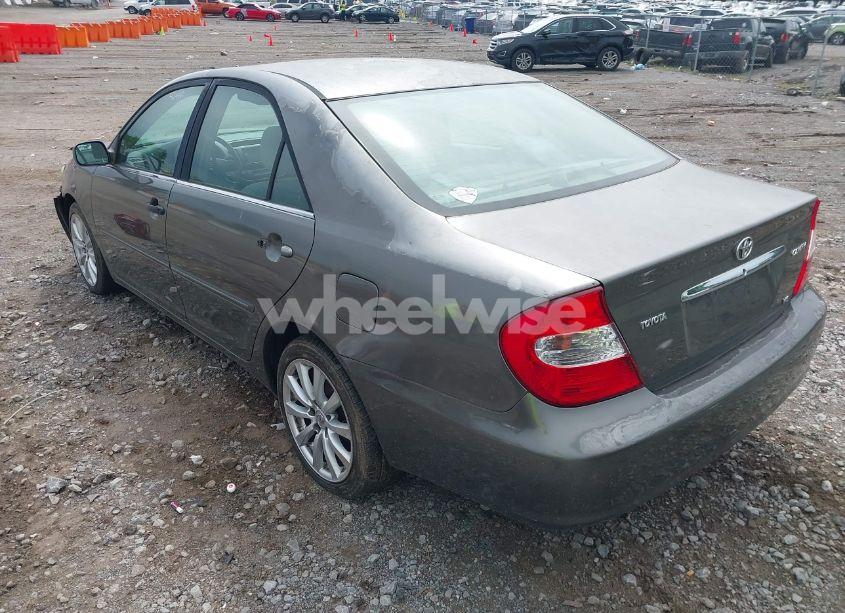 Photo 3 of 2003 Toyota Camry XLE V6 (VIN 4T1BF30K53U555156)