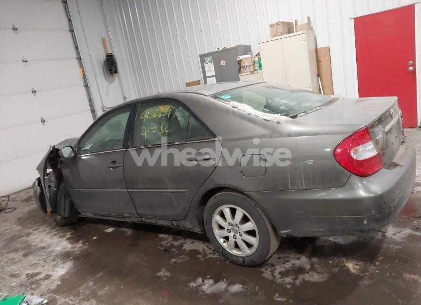 Photo 14 of 2004 Toyota Camry XLE V6 (VIN 4T1BF30K54U578096)